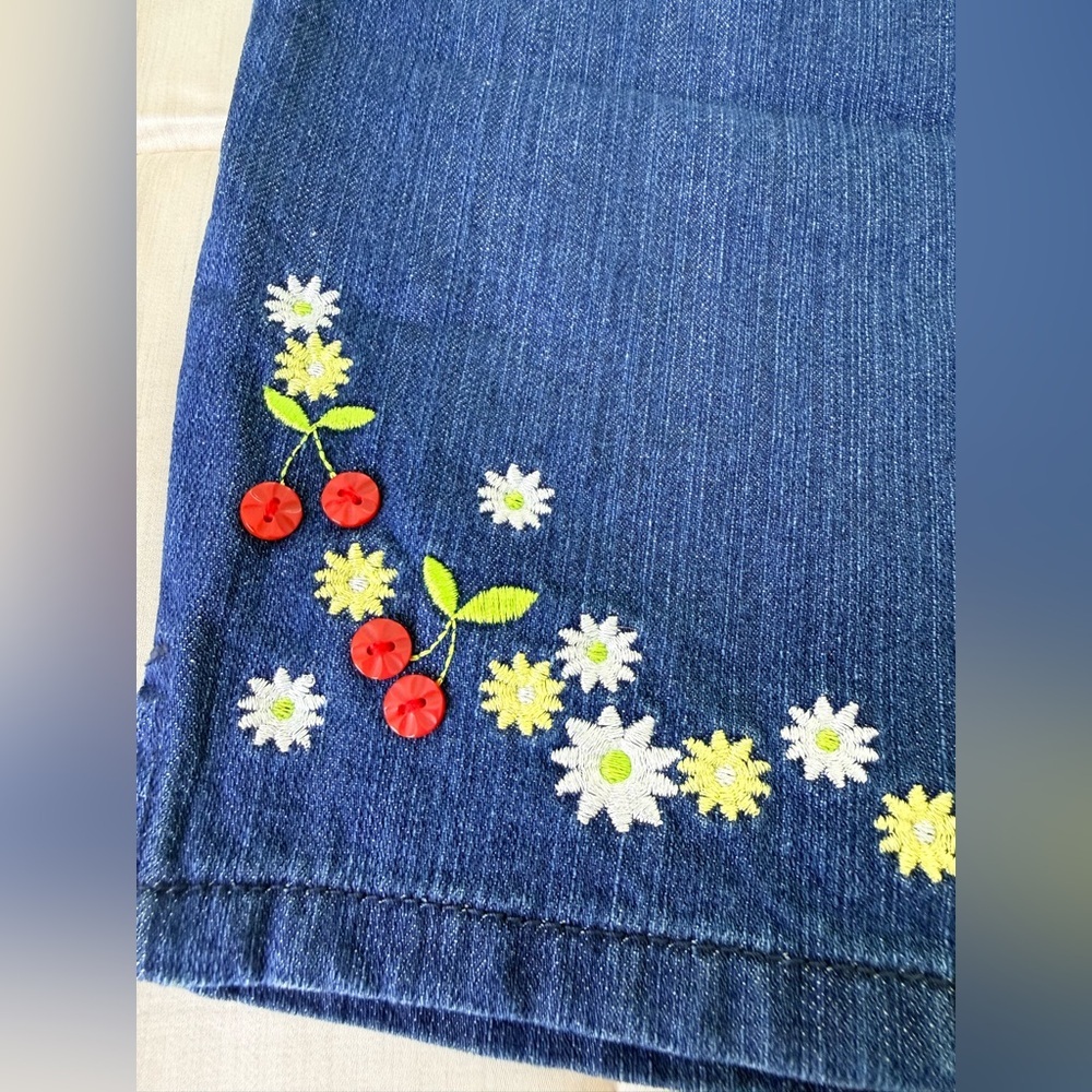 Christopher & Banks denim Cottagecore cherry Daisy floral garden crop pants 12 - Picture 3 of 11